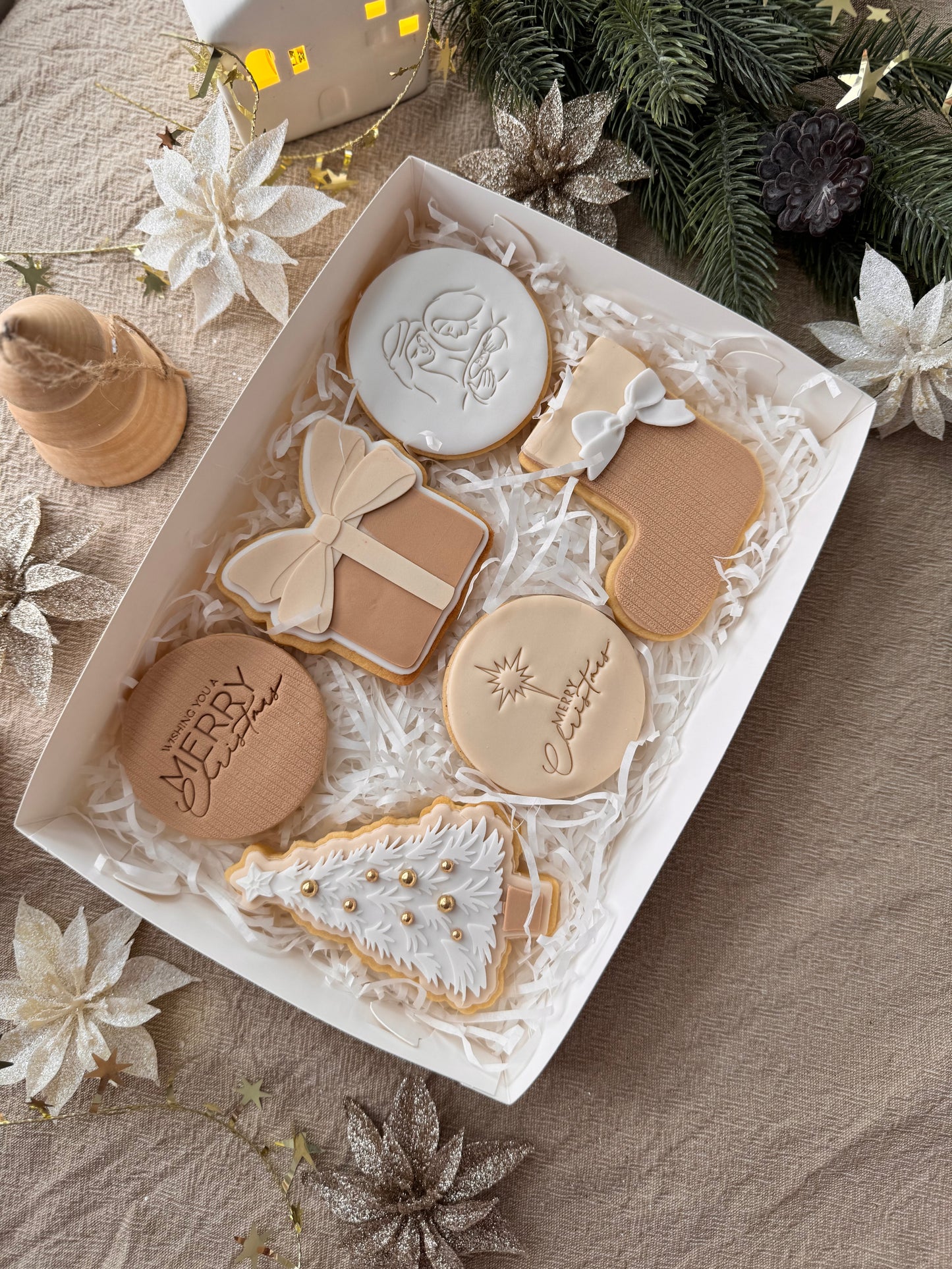 Neutral Noel Deluxe Cookies