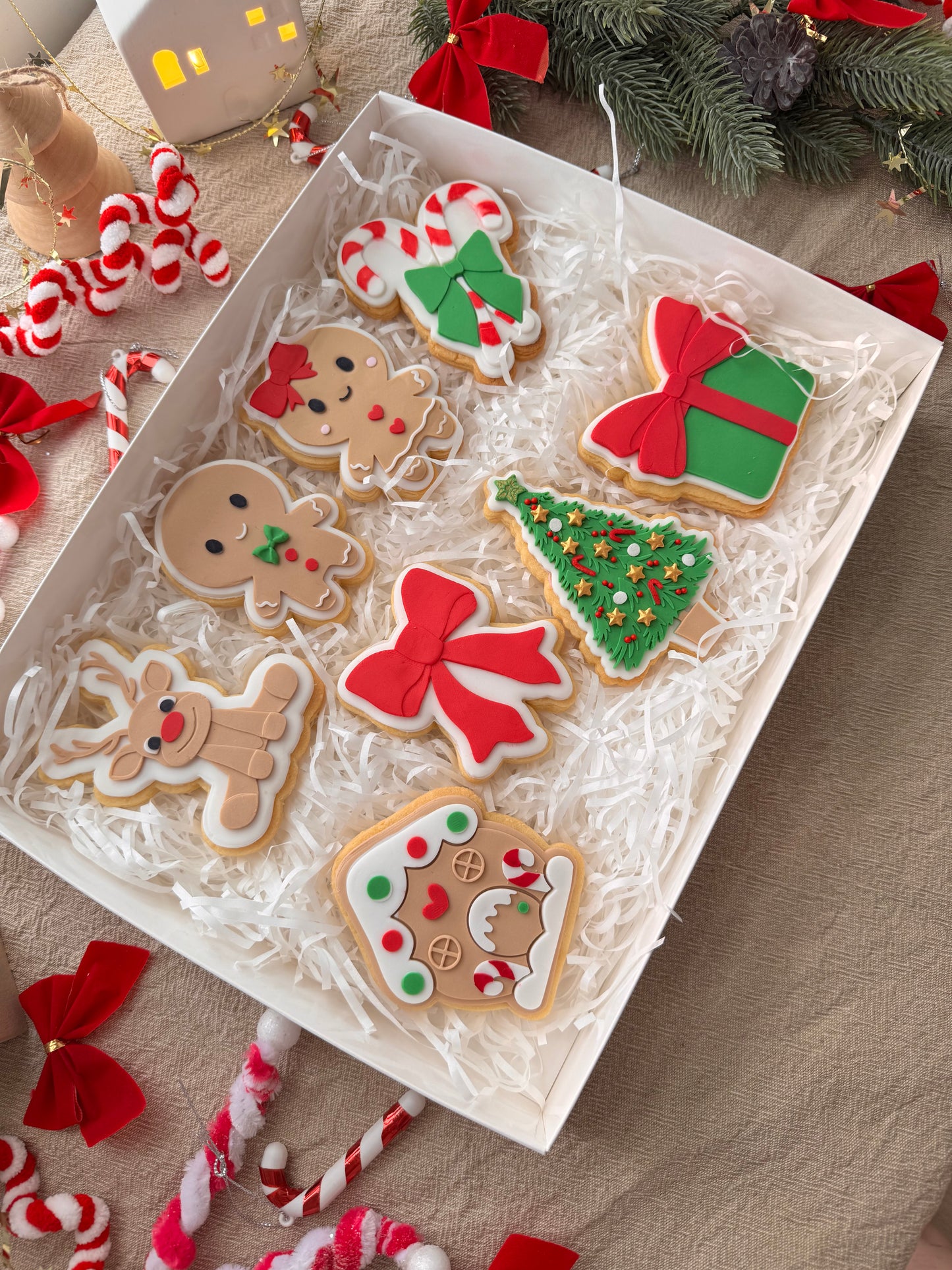 Merry and Bright Deluxe Cookies